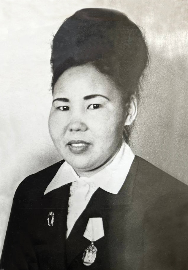 Фото Барняева (ур. Манжикова) Елизавета Бадминовна